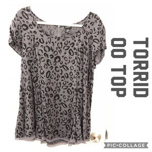 Torrid EUC 00 (size 10) top